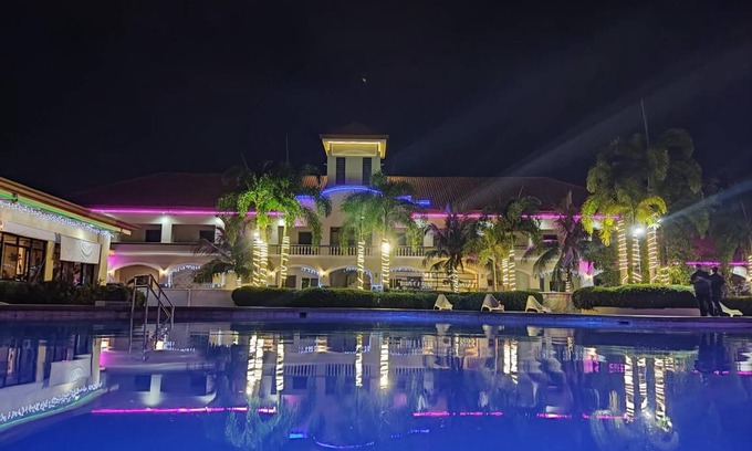 Olongapo Resort | 70 m² Resort ∙ 2 bedrooms ∙ 9 guests