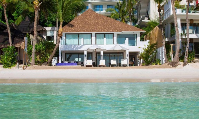 Balabag House | 750 m² Bungalow ∙ 5 bedrooms ∙ 10 guests