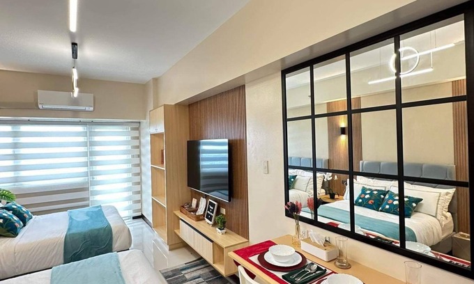 Pasay Condo | A centrally located Condominium with BREATHTAKING SUNSET VIEW of MANILA BAY.