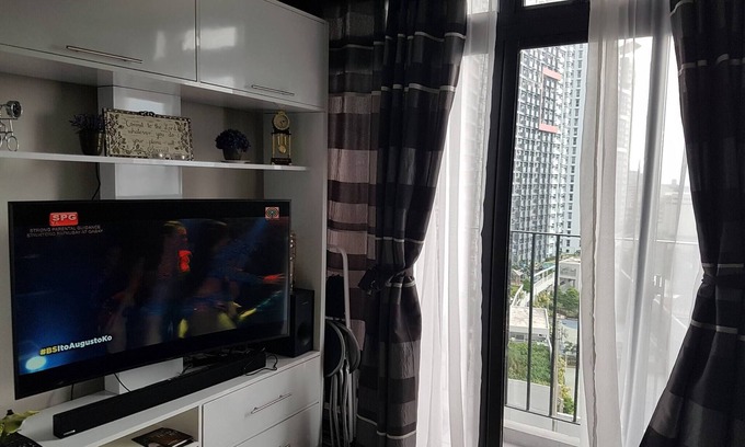 Socorro Condo | Araneta Cubao No Brown Outs 1BR Furnished Condo with Balcony free WiFi Netflix