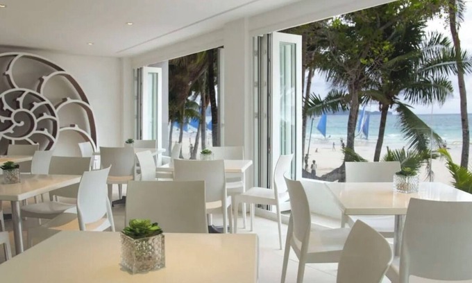 Boracay Island House | Beach front hotel
