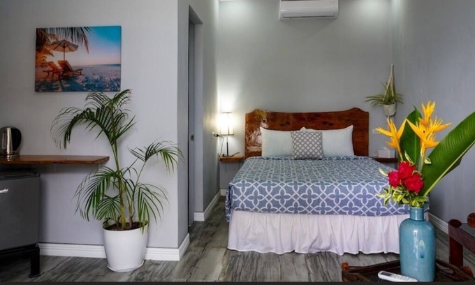 Moalboal House | Brand new fully furnished Deluxe Room