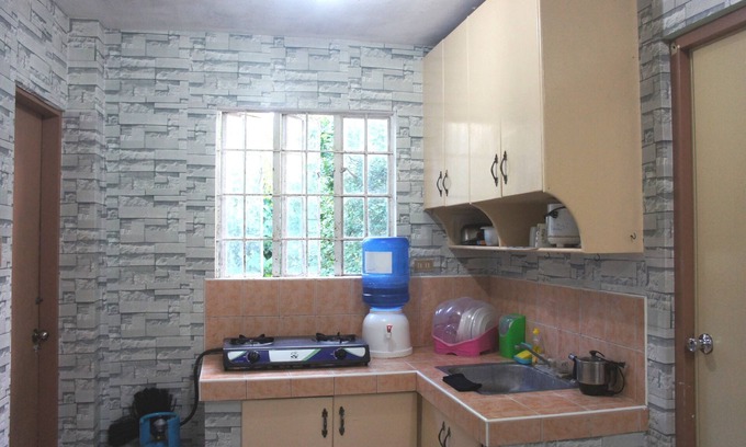 Tagbilaran Hostel | Capitol Backpackers Apartment - Hostel