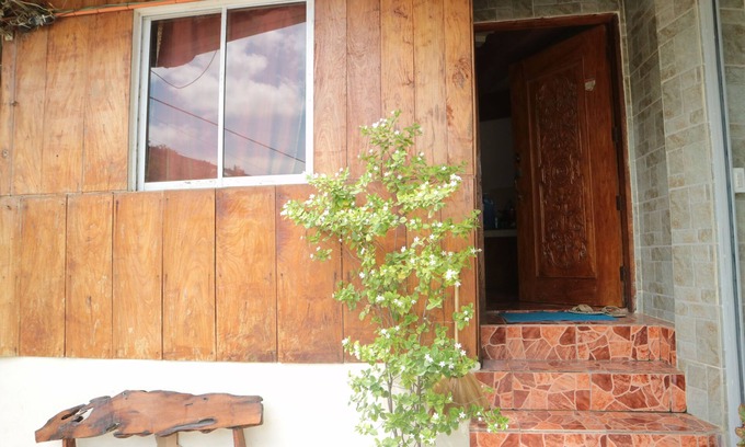 Caticlan House | Centillo Travellers Inn