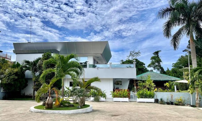 Puerto Princesa City Centre House | Cheryl's Place Vacation Home Palawan