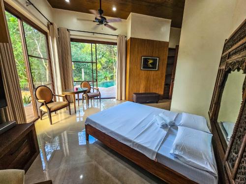 Coron House | CORON RIVERSIDE Guesthouse