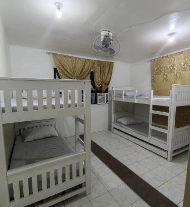 Iloilo House | Festive Walk Mall & SM City Area Room Aircon BR