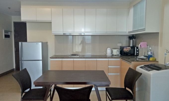 Pinagsama Apartment | Grand Canal Mall Special View BGC