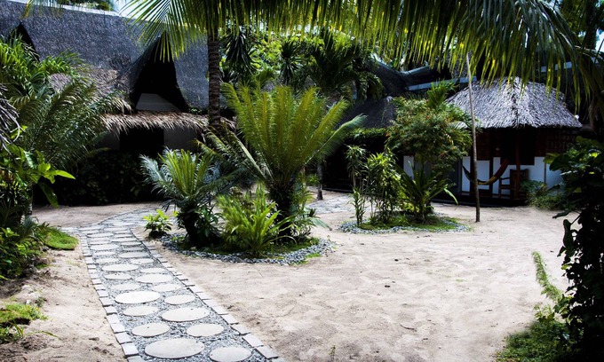 Catangnan Hostel | hot & cold shower room, kettle & coffe free. nearby spa, gym, shops and beach.