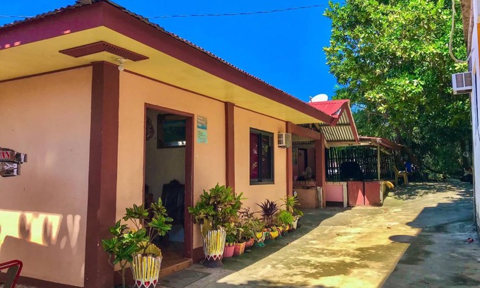 Patar House | House ∙ 2 bedrooms ∙ 16 guests