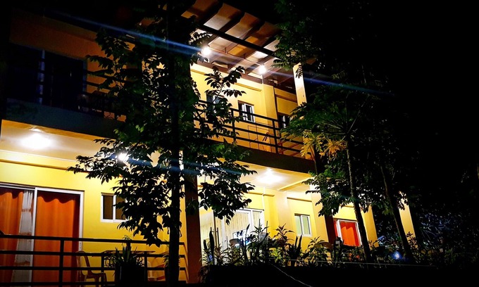 Coron Town Proper Hotel | Jim's Castle Inn