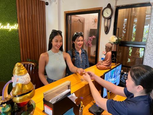 Tacloban Hostel | JMCL RESIDENCES