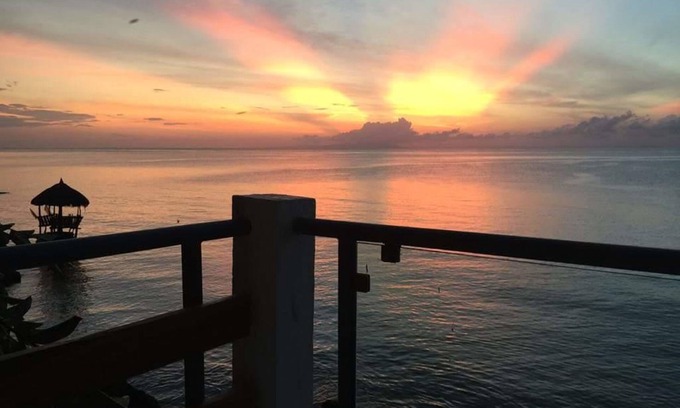 Boljoon Hotel | La Bella Beach House Cebu