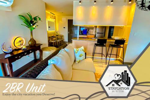 Bagumbayan Apartment | Luxurious 2 Bedroom Family Suite plus Maid Rm in Eastwood City
