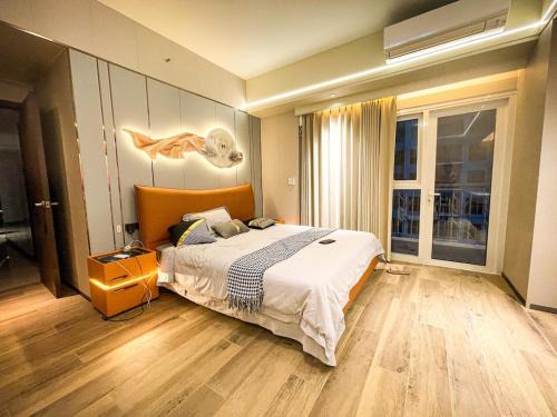 Tambo Apartment | Luxurious 3BR in Manila Bay across Okada II 12pax