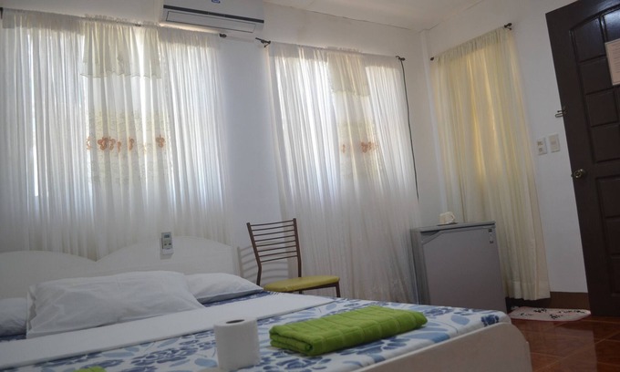 Boracay Island Resort | Marnin's Bora Place.
