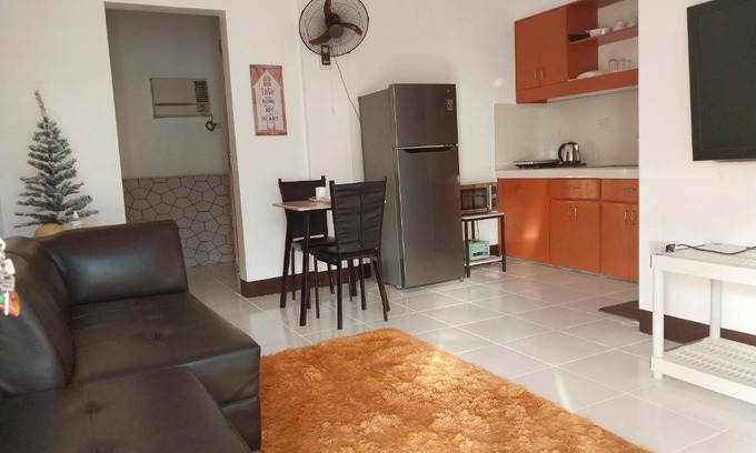 Legazpi Apartment | Minimalist 1-Bedroom Apartment with parking Legazpi Albay