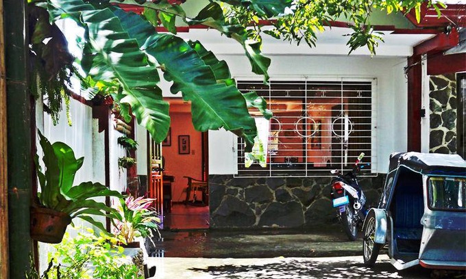 Legazpi House | Motel ∙ 8 guests