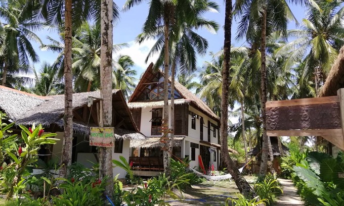 General Luna House | Motel ∙ 8 guests