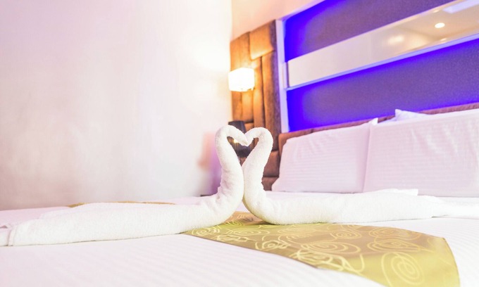 Balibago Hotel | No Balcony Room#2 at Grand Central Hotel