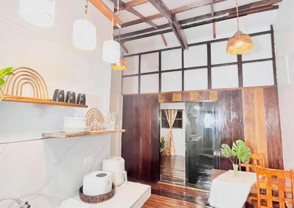 Burgos Apartment | Precious Homestay (Deluxe Room)