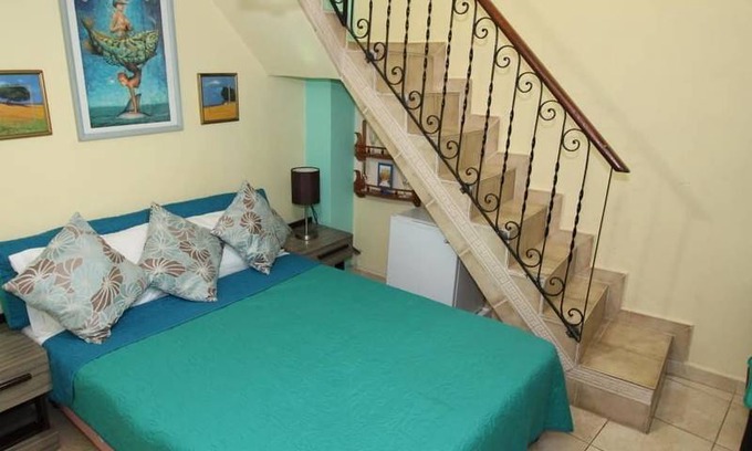Jovellar Resort | Private room ∙ 3 guests