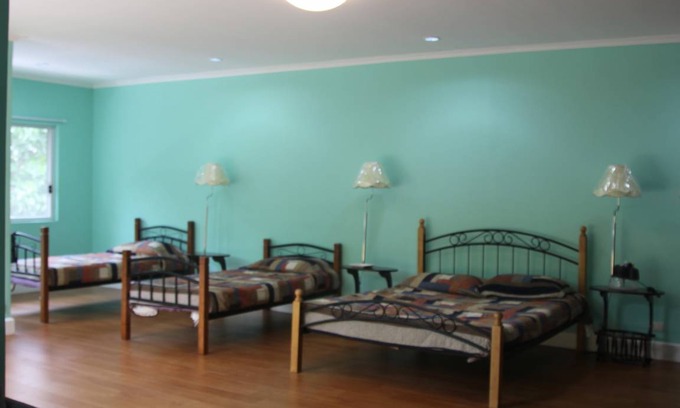 Mandaue Resort | Private room ∙ 6 guests