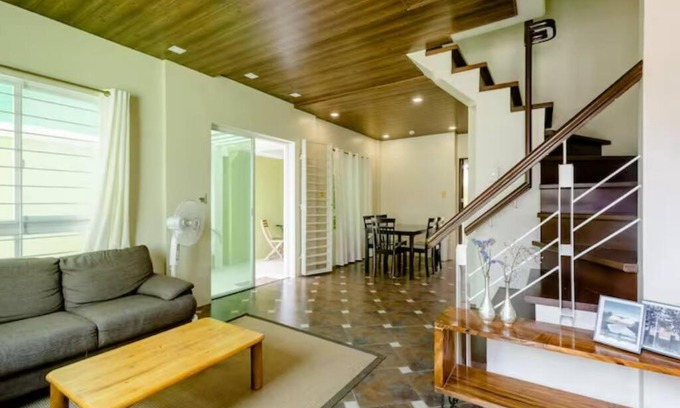 San Juan House | Private Townhouse (Serenia Homestay)