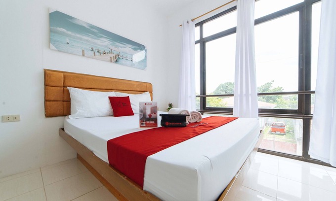 General Santos Hotel | RedDoorz Plus near Dadiangas Heights