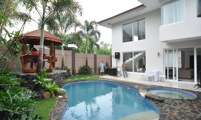 Taguig House | Relaxing Vacation Home Near BGC Taguig