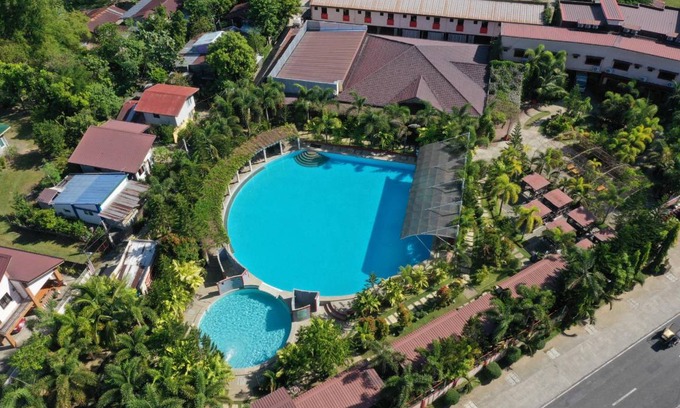 Bugallon Resort | Resort ∙ 27 guests