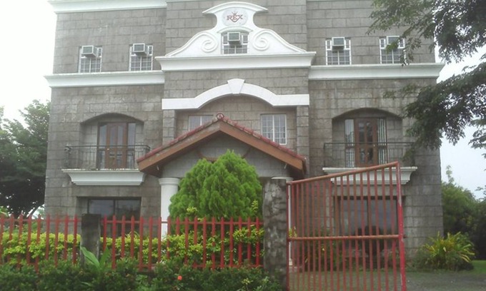 Caridad House | REX Habitat and Cultural Display Area