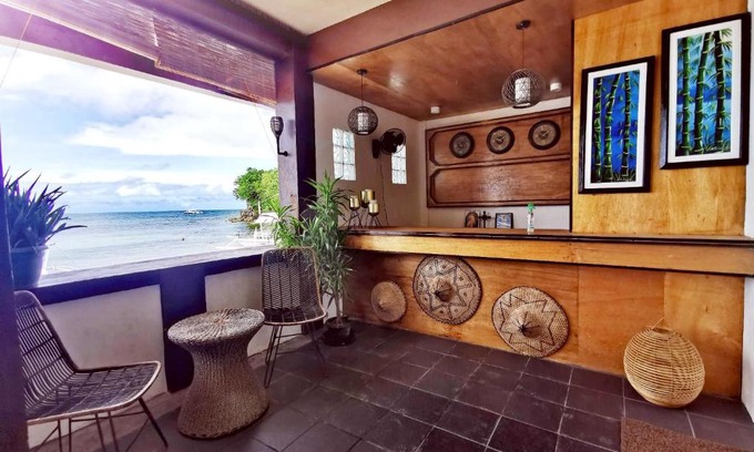 Logon Hostel | Seaside Hostel Malapascua