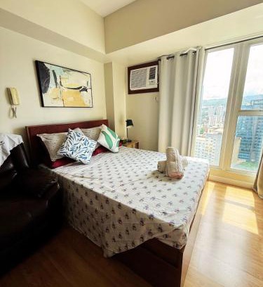 Cebu Apartment | SkyLoft Cebu Solinea Skyline Studio with Mountain and City View