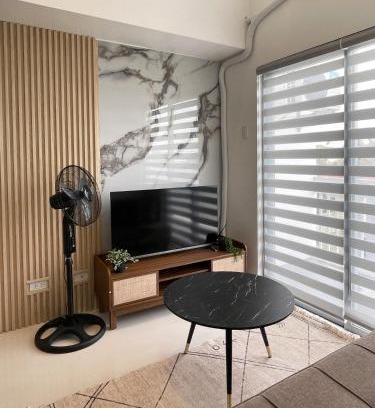 Mandurriao Apartment | Soft Modern Escape 2 Bedroom Loft