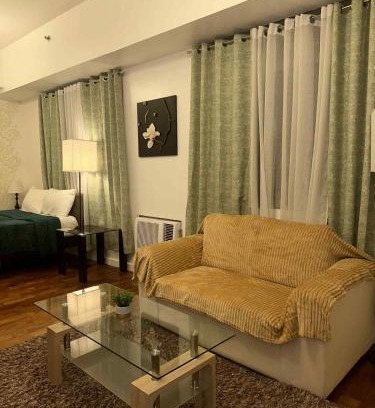 San Lorenzo Apartment | Spacious Studio in Mosaic Tower no Balcony