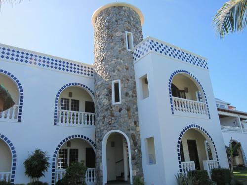 Puerto Galera House | Squares Beachside Apartments