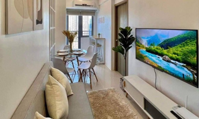 Highway Hills Condo | Stylish City Escape in Mandaluyong - Central Condo Living