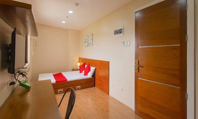 Cebu Hostel | Super OYO 832 The Teepee Place Hostel & Residence Inn