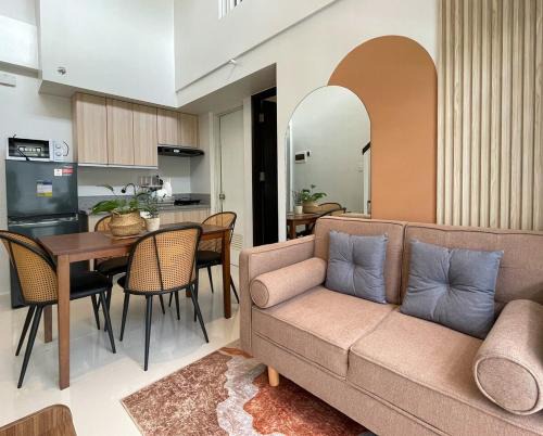 Mandurriao Apartment | The Haven Modern 2 Bedroom Loft