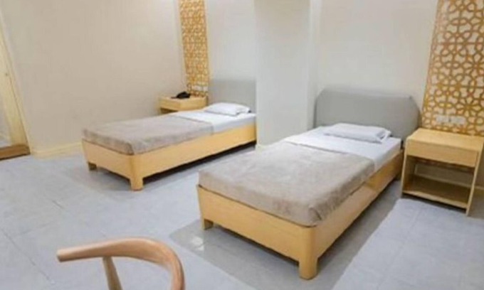 Downtown Tacloban Apartment | The Pinnacle of Comfort: Etsu Hotel's Studio Living