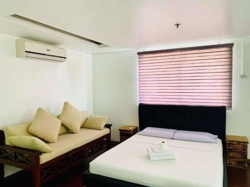 Baclaran Hostel | The Seaside Residences