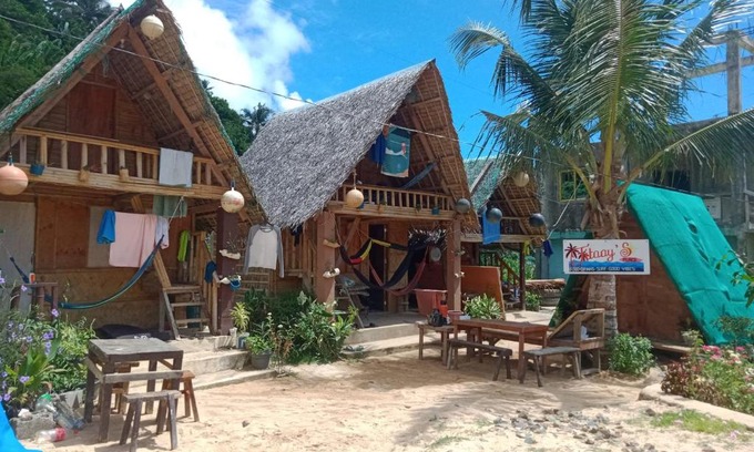 Puraran Hostel | Titaays Surfers Inn