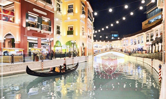 Pinagsama Apartment | Venice Luxury Residences Fiorenzo Studio W/ Balcony-BGC-Grand Canal Mall