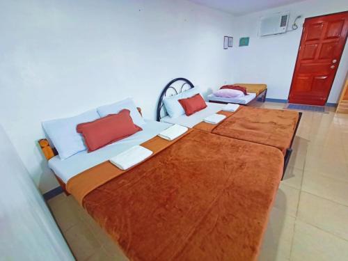Burgos House | Virginia Homestay 1North Siargao