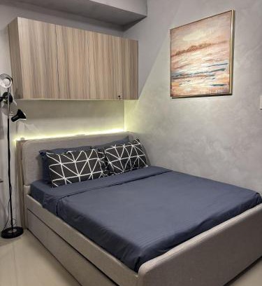 Santa Cruz Apartment | West Jones Residences