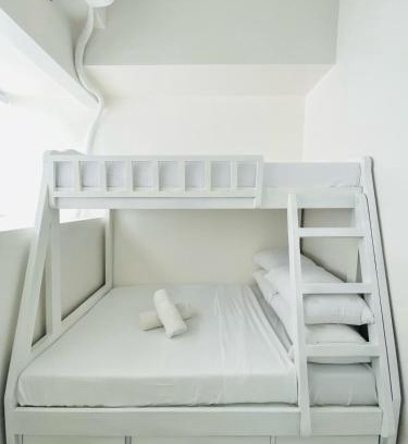 Mandurriao Apartment | WV 19 Simple Studio with Bunk Bed