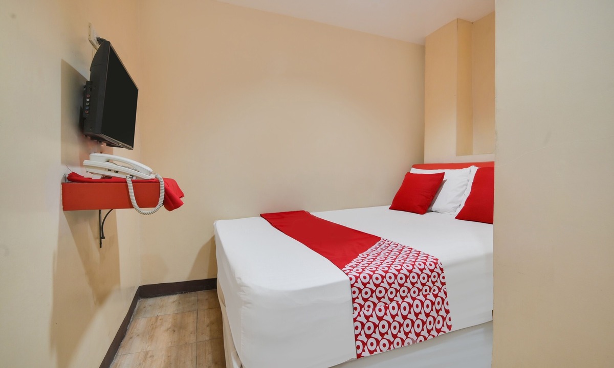 Cagayan de Oro Hotel | OYO 912 Fb Suites
