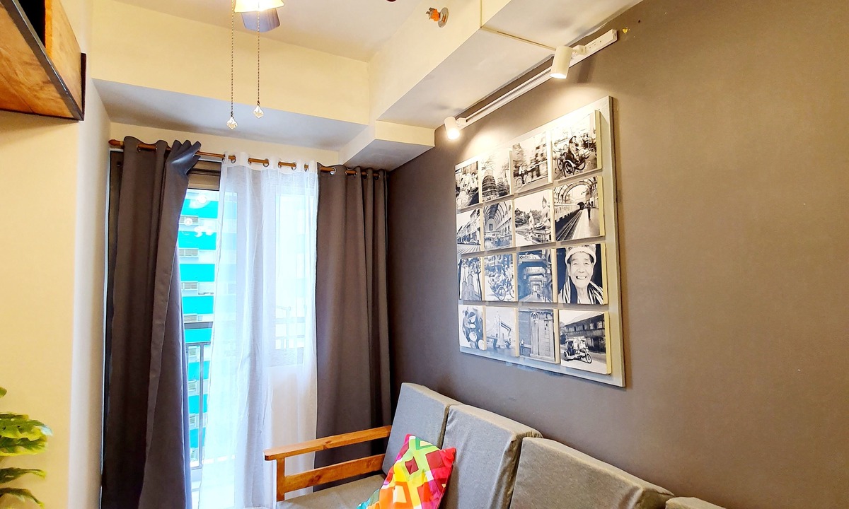 Barangay 76 Resort | S Residences MOA Condo Stunnin Condo T1