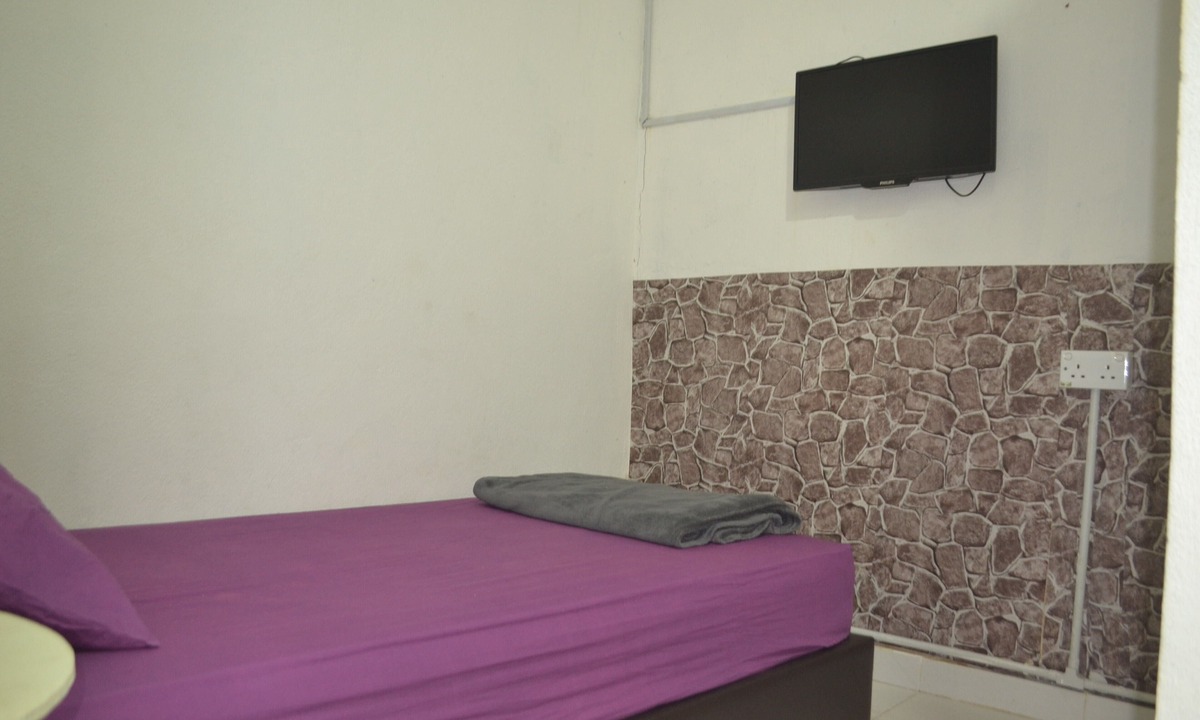 Bayan Lepas Hotel | SPOT ON 89821 Batu Maung Sempoi Inn And Cafe